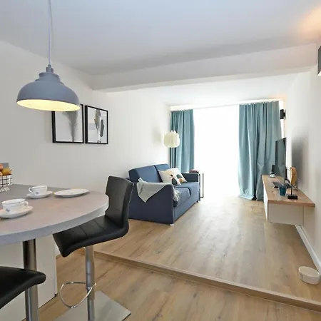 Schiefe Haus St Peter